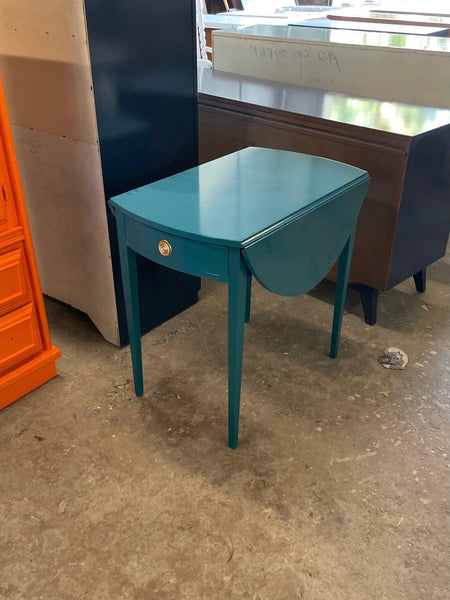 1930's Antique Huntley Furniture Chippendale Style Mahogany Side Table Available for Custom Lacquer - Hibiscus House