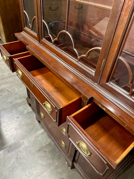 Duncan Phyfe Traditional Style China Cabinet Available For Custom Lacquer! - Hibiscus House