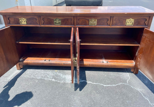 Stunning Vintage Henredon Folio Collection Buffet Credenza Available for Custom Lacquer!