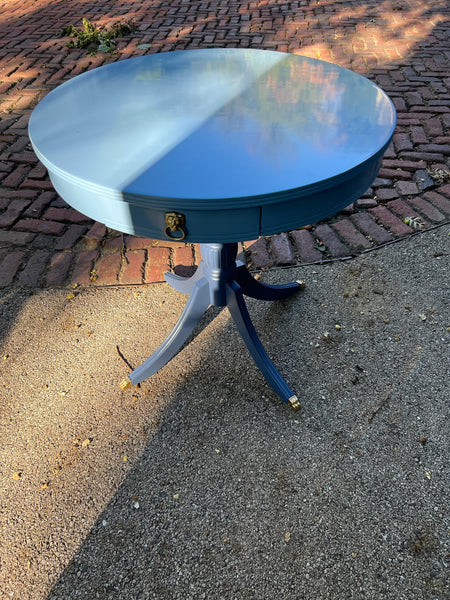 Vintage Hekman Mahogany Oval Side Table Pair With Pull-Out Trays Available for Custom Lacquer!