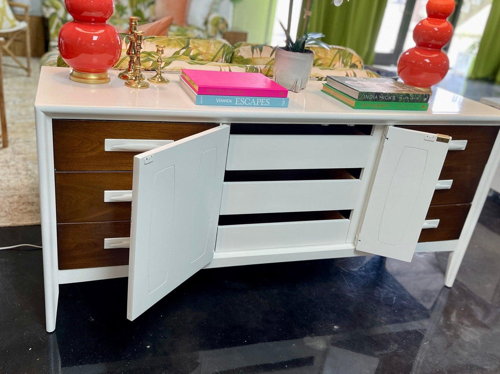 Broyhill Emphasis Mid Century Modern Credenza Ready to Ship – Hibiscus House
