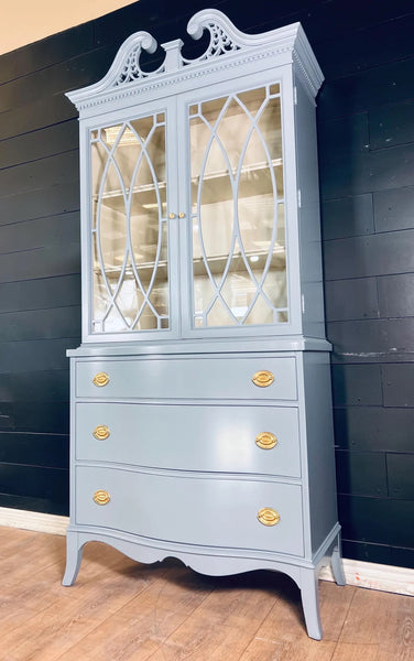 Duncan Phyfe Traditional Style China Cabinet Available For Custom Lacquer! - Hibiscus House