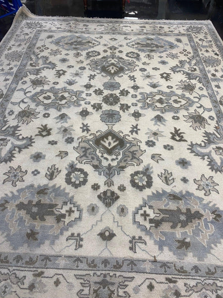 9 x 12 Handmade Oushak Rug - Hibiscus House