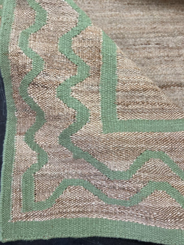9' x 12' Green Jute and Wool Scallop Design Rug by English Village Lane