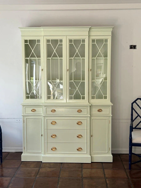 Duncan Phyfe Traditional Style China Cabinet Available For Custom Lacquer! - Hibiscus House