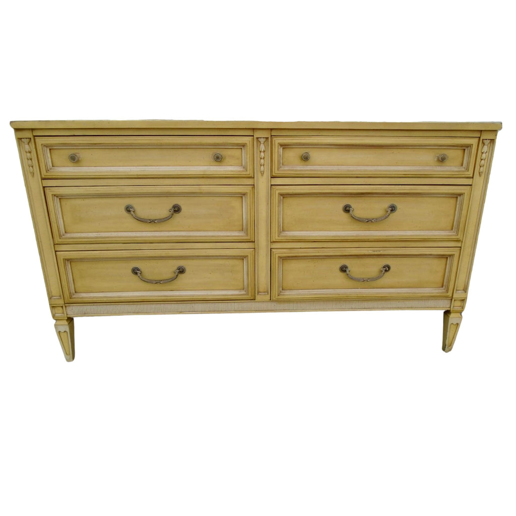 Dixie Furniture Vintage Six Drawer Traditional Style Dresser Available for Custom Lacquer! Hibiscus House Dixie Furniture Vintage Six Drawer Traditional Style Dresser Available for Custom Lacquer! Hibiscus House